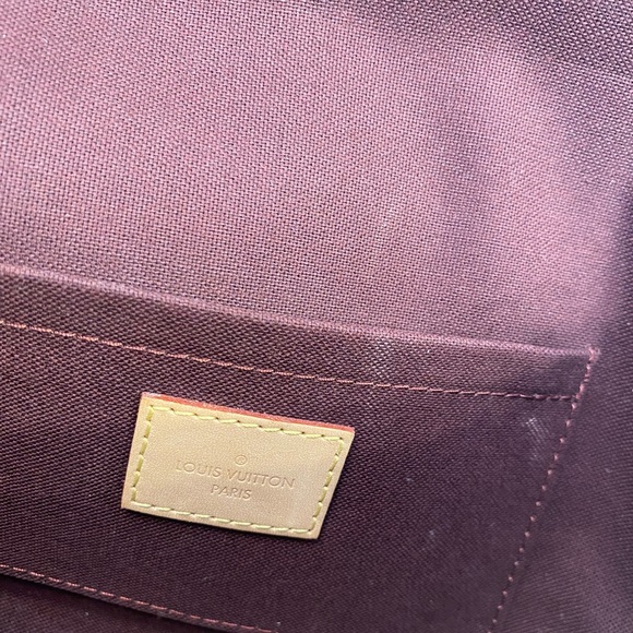 SOLD !!!AUTHENTIC 💎Louis Vuitton Monogram Favorite MM. - Picture 7 of 17